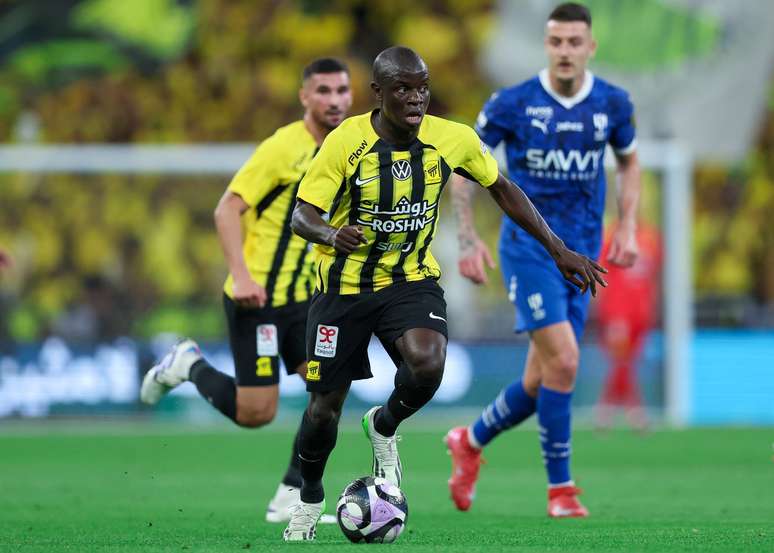 Kant&eacute; durante partida do Al Ittihad 
