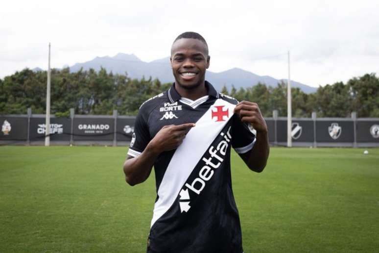 Andr&eacute;s Gomez &ndash;