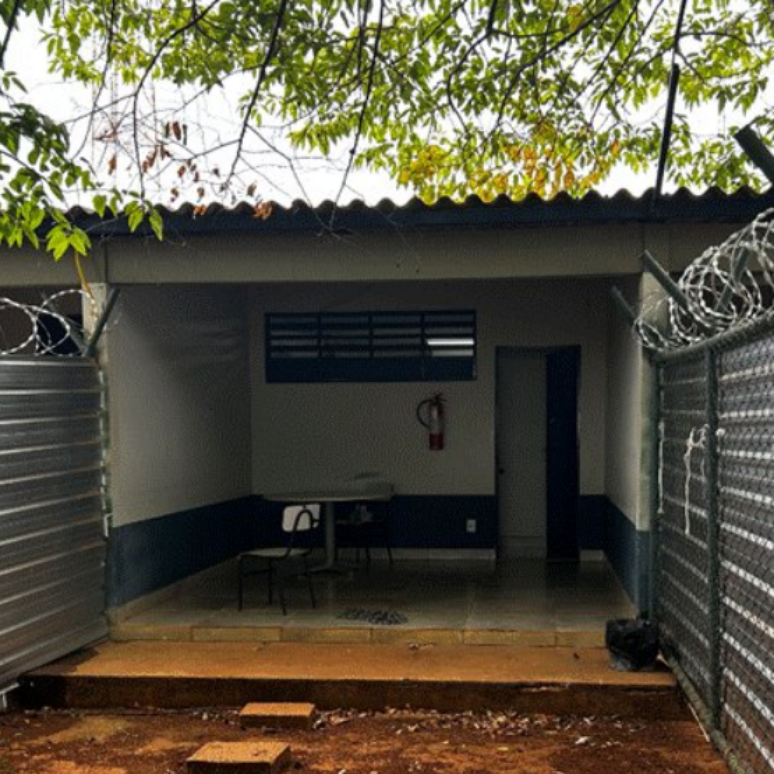 &Aacute;rea externa da nova cela de Bolsonaro na Papudinha