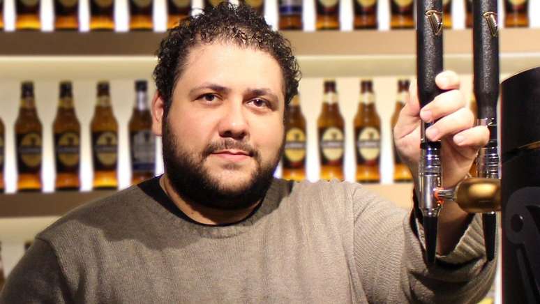 Produ&ccedil;&atilde;o nacional de cerveja come&ccedil;ou na Serra Fluminense, explica Carlo Bressiani