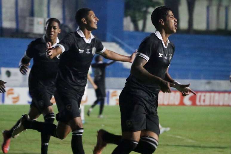 Botafogo segue galgando par&acirc;metros na Copinha &ndash;