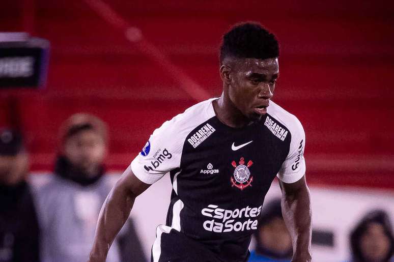 F&eacute;lix Torres n&atilde;o teve passagem satisfat&oacute;ria pelo Corinthians, j&aacute; que acumulou desempenhos negativos e com falhas &nbsp;&ndash;