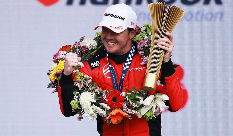 நிக் காசிடி மெக்சிகோ ePrix ஐ வென்றார்