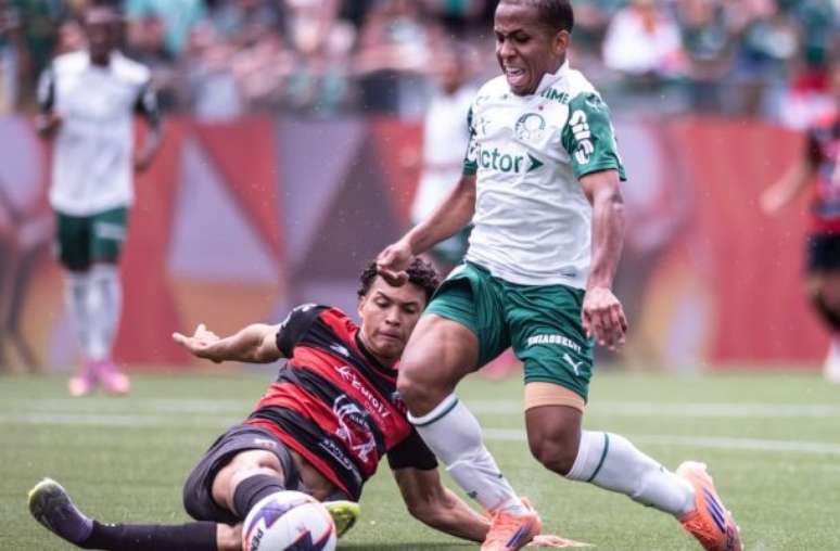 లూయిస్ సబోయా పల్మీరాస్ కోసం గోల్ జరుపుకున్నాడు -