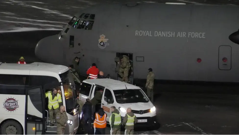 Avi&atilde;o da For&ccedil;a A&eacute;rea Dinamarquesa chegou &agrave; Groenl&acirc;ndia na quinta-feira (15/1)