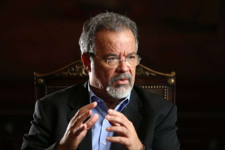 Jungmann criou o Sistema &Uacute;nico de Seguran&ccedil;a P&uacute;blica (Susp), que prev&ecirc; que as pol&iacute;cias devem aprimorar o sistema de troca de informa&ccedil;&otilde;es entre os Estados