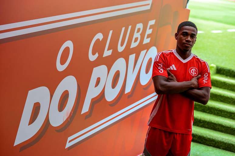 F&eacute;lix Torres aguarda regulariza&ccedil;&atilde;o no BID da CBF para ficar apto a estrear pelo Inter &ndash;