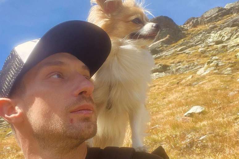 Jan cresceu cercado por c&atilde;es