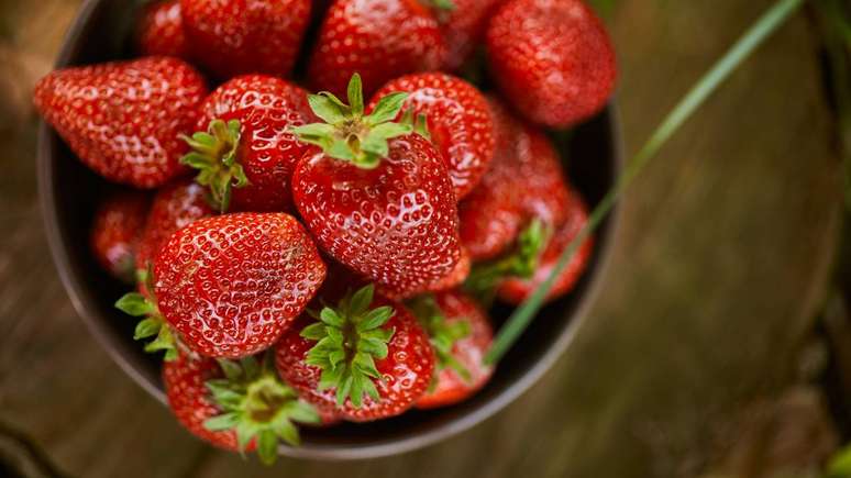 Uma alimenta&ccedil;&atilde;o anti-inflamat&oacute;ria depende do conjunto da dieta e da redu&ccedil;&atilde;o de ultraprocessados, n&atilde;o de um &uacute;nico alimento isolado &ndash; depositphotos.com / AntonMatyukha