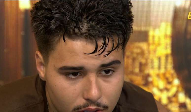 పెడ్రో జోర్డానాను వేధించినట్లు ఒప్పుకున్నాడు.