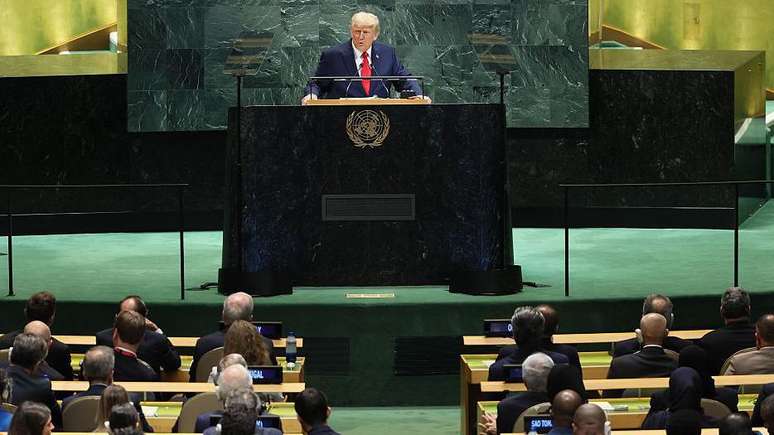 Em 7 de janeiro de 2026, o presidente dos EUA, Donald Trump, assinou um memorando retirando os Estados Unidos de 31 entidades da ONU