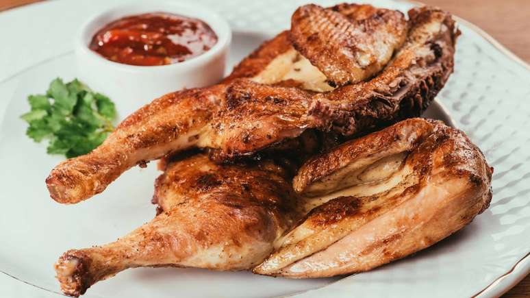 Galinha &ndash; epositphotos.com / VadimVasenin