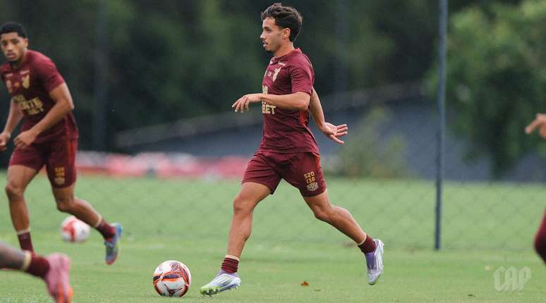 Furac&atilde;o vai voltar a atuar com os aspirantes &ndash;