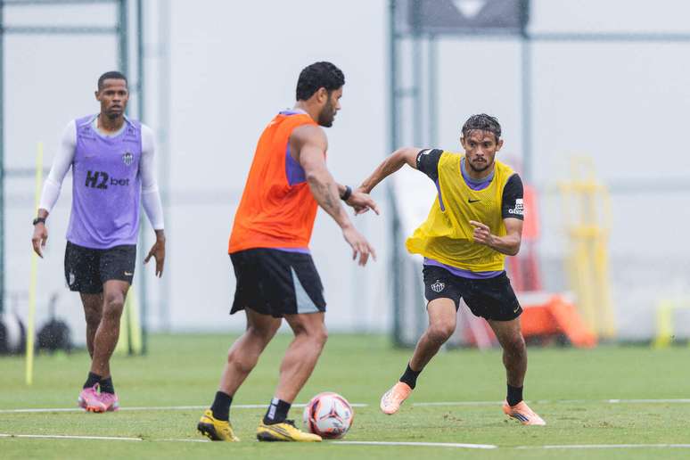 Hulk pode iniciar jogo no banco de reservas &ndash;