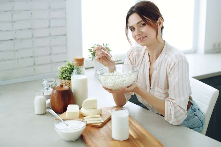 Alimento nutritivo, o queijo pode integrar uma alimenta&ccedil;&atilde;o equilibrada, especialmente quando h&aacute; aten&ccedil;&atilde;o &agrave; escolha de tipos mais saud&aacute;veis