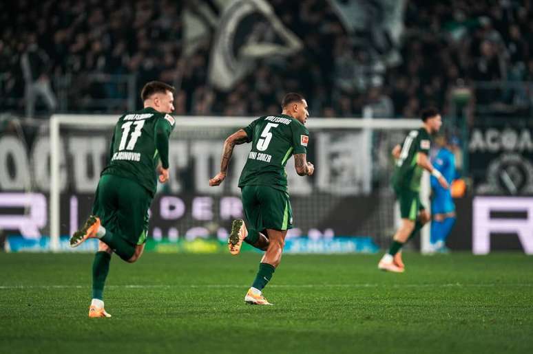 Vini Souza perdeu espa&ccedil;o dentro do Wolfsburg &ndash;