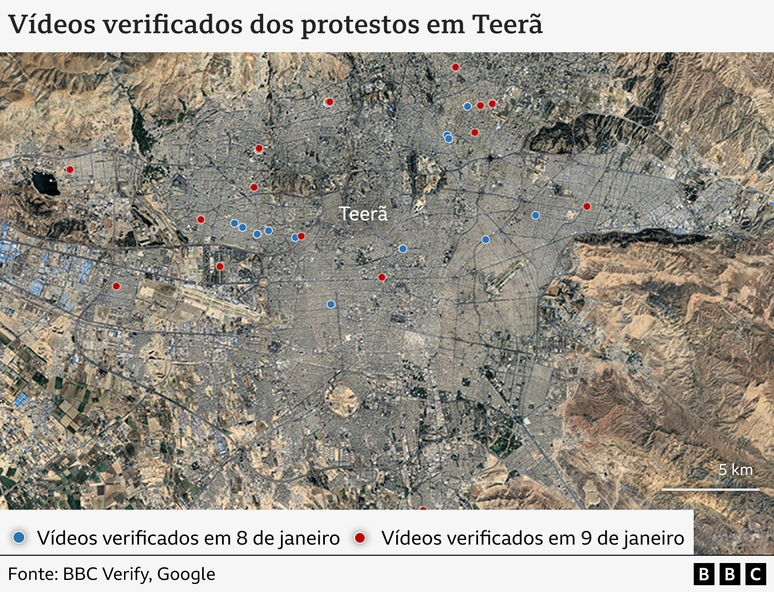 Mapa de Teer&atilde; com pontos azuis nas &aacute;reas onde v&iacute;deos verificados mostravam protestos ocorridos em 8 de janeiro e pontos vermelhos, em &aacute;reas com v&iacute;deos verificados mostrando protestos de 9 de janeiro de 2026