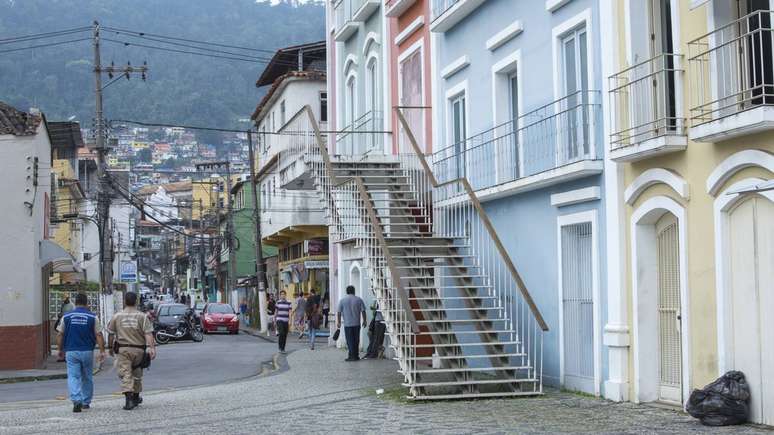 Um roteiro b&aacute;sico de turismo em Angra dos Reis costuma incluir, no m&iacute;nimo, dois dias inteiros para aproveitar os principais passeios &ndash; depositphotos.com / czuber