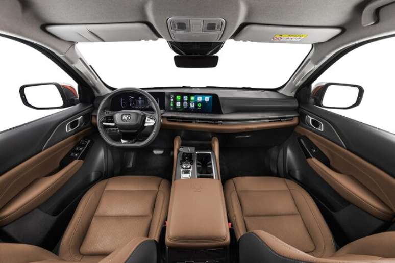 Interior da vers&atilde;o Laramie traz um refinamento maior para a Dakota