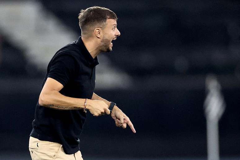 Anselmi queria trabalhar com Savarino&hellip; &ndash;