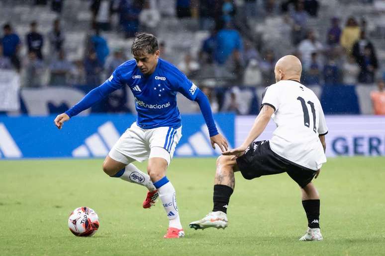 Cruzeiro perdeu para o Democrata no Mineir&atilde;o &ndash;