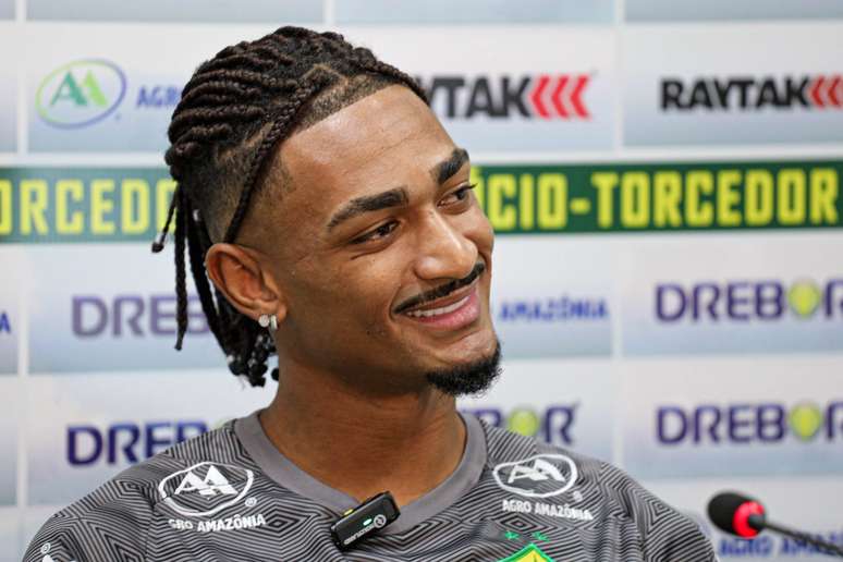 Derik Lacerda no Cuiab&aacute; &ndash;