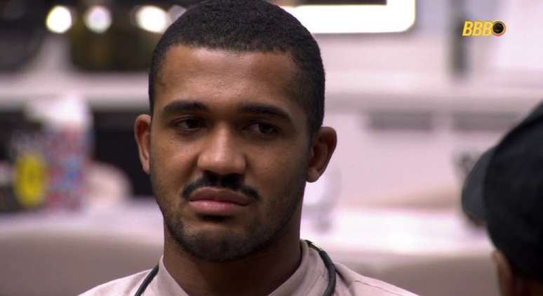 Matheus prev&ecirc; que estar&aacute; no pared&atilde;o