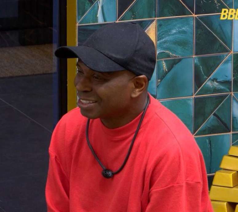 Edilson Capetinha fala com Ana Paula