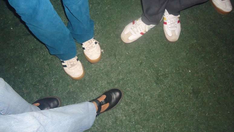 C&acirc;meras costumam ser levadas para encontros com amigos e registram momentos descontra&iacute;dos