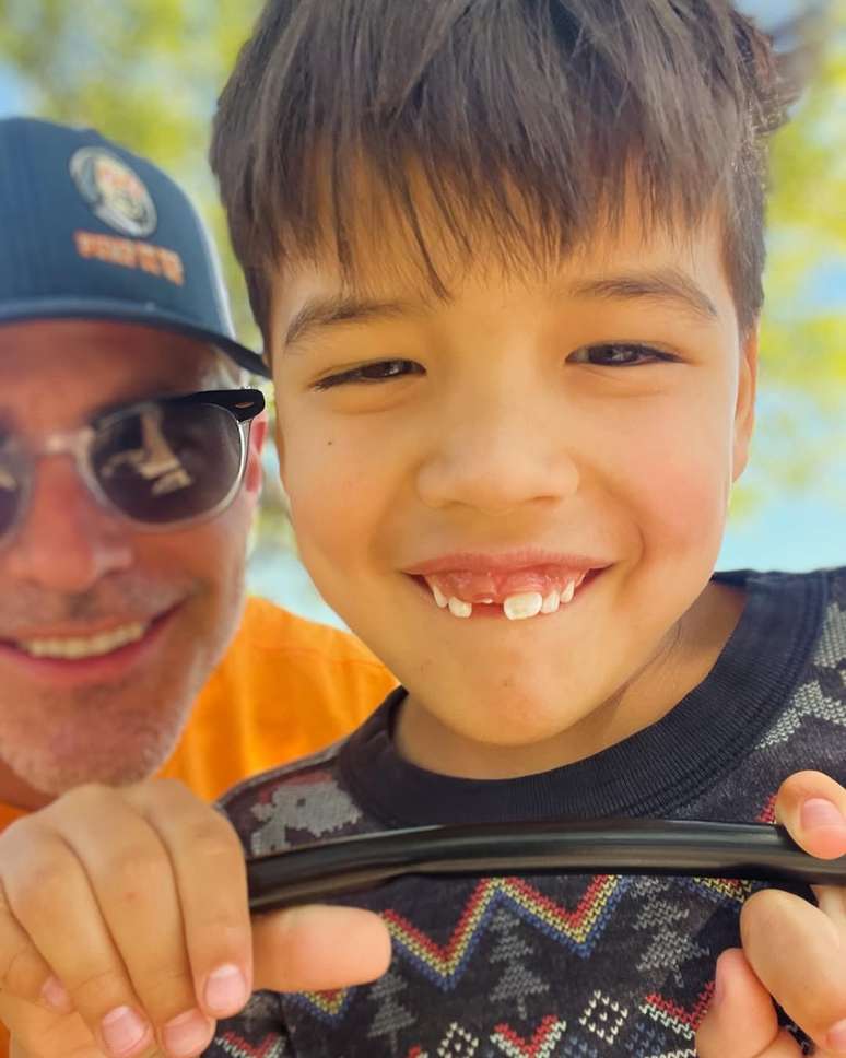 Jeff Allen e o filho ca&ccedil;ula, Lucas