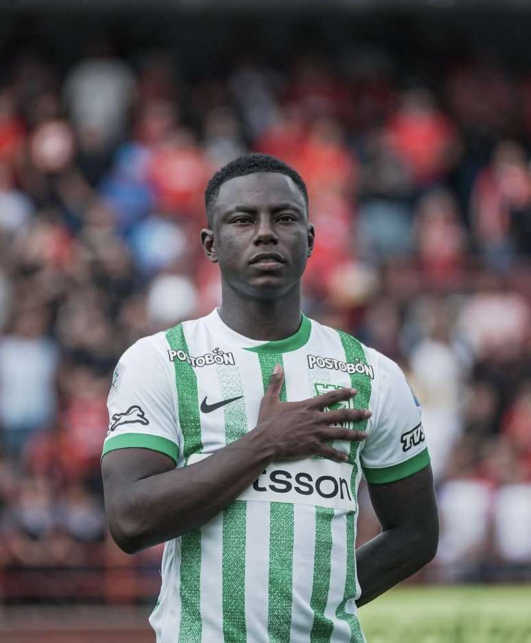 Hinestroza pelo Atl&eacute;tico Nacional &ndash;