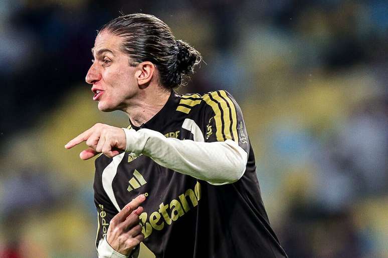 Filipe Lu&iacute;s ter&aacute; a miss&atilde;o de evitar que o Flamengo dispute o quadrangular contra o rebaixamento &ndash; Fotos: Gilvan de Souza/Flamengo