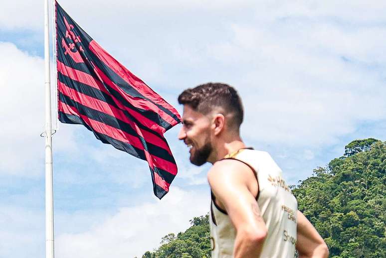 Jorginho tamb&eacute;m se reaproxima de &ldquo;estreia&rdquo; em 2026 pelo Flamengo &ndash;
