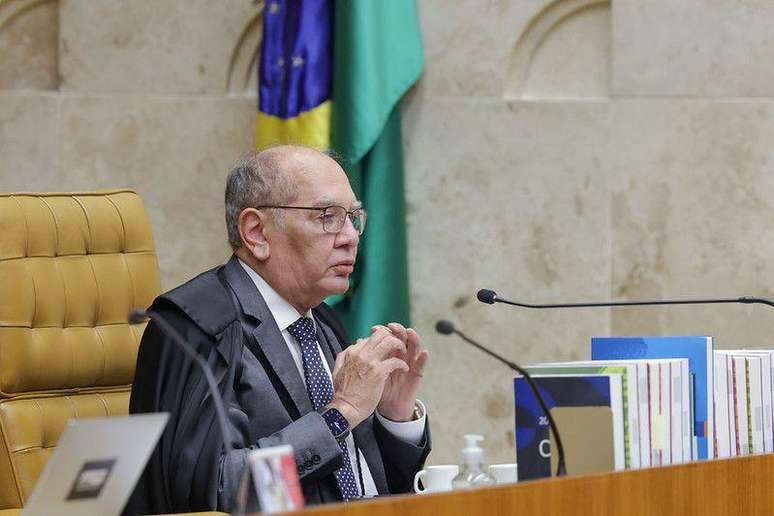 A ex-mulher de um dos ministros, Gilmar Mendes, aparece como representante em quatro processos, mas afirmou &agrave; BBC News Brasil que n&atilde;o tem atua&ccedil;&atilde;o na Corte