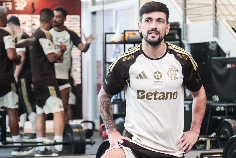 Estava com saudade? De Arrascaeta deve &ldquo;estrear&rdquo; pelo Flamengo nesta quarta (28/1) &ndash;