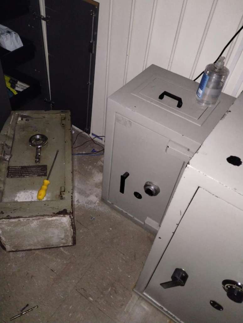 Dupla de suspeitos foi detida durante tentativa de roubo a banco no centro de S&atilde;o Paulo