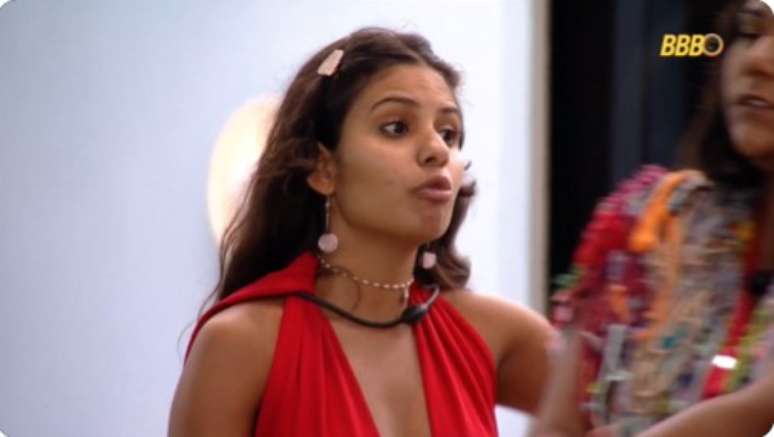 Gabriela briga com Juliano