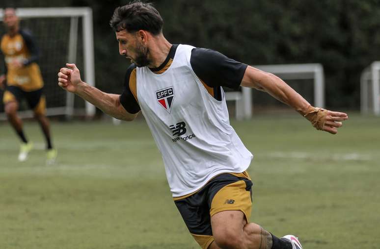 Calleri &eacute; uma das esperan&ccedil;as de gols do S&atilde;o Paulo para o Brasileir&atilde;o &ndash;