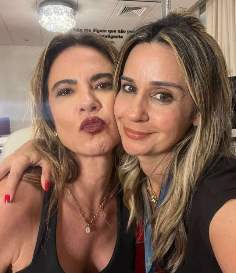 Simone Garuti publicou homenagem a Luciana Gimenez nas redes sociais ao comentar a transi&ccedil;&atilde;o no programa