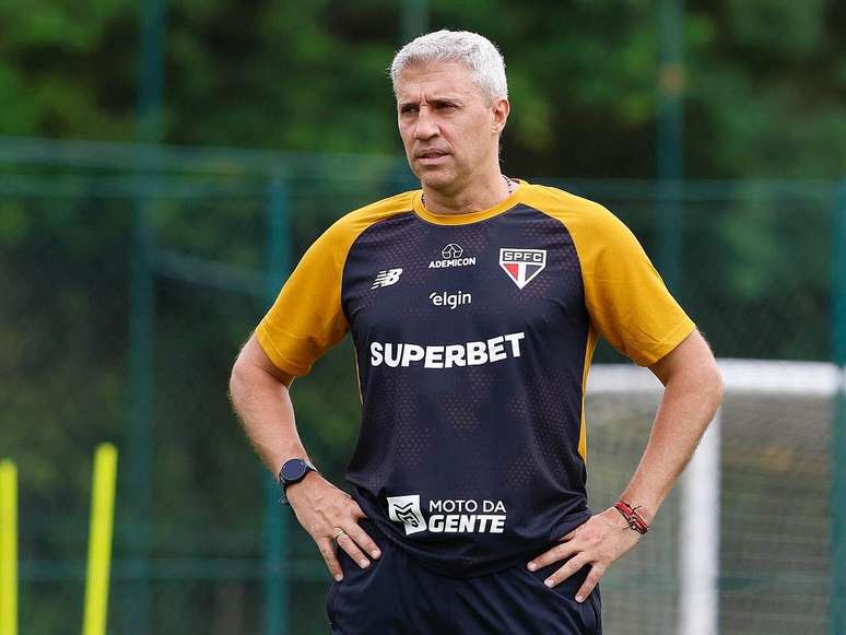 Hern&aacute;n Crespo ter&aacute; time completo para enfrentar o Flamengo na estreia do Brasileir&atilde;o &ndash;