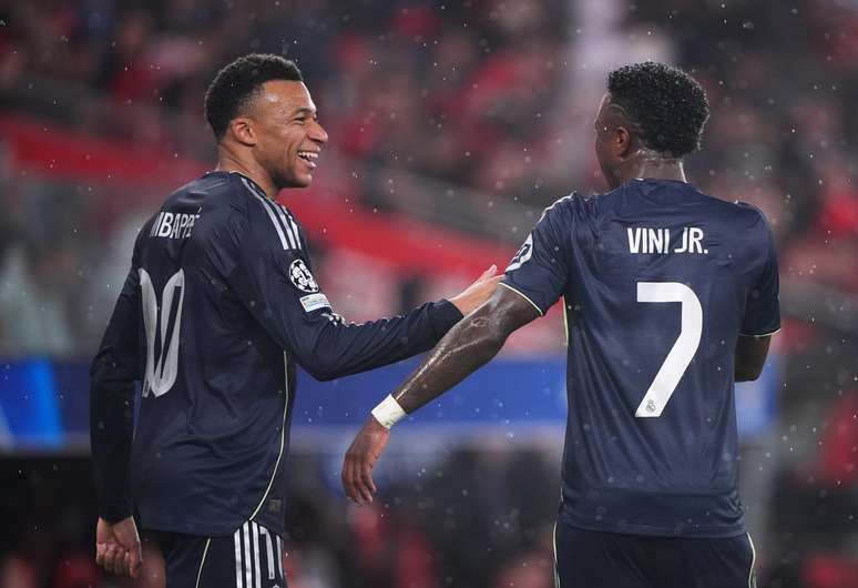 Mbapp&eacute; comemorando o gol do Real Madrid 