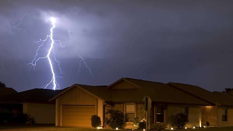 raios &ndash; depositphotos.com / jcpjr1111