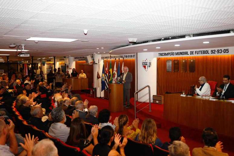 Cerim&ocirc;nia aconteceu no Sal&atilde;o Nobre do Morumbis &ndash;