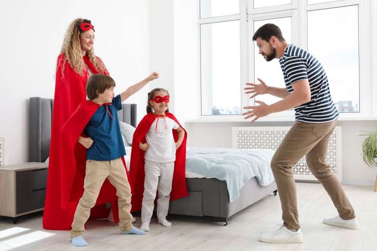 Fantasias confort&aacute;veis e adapta&ccedil;&atilde;o do espa&ccedil;o tornam o momento mais prazeroso para crian&ccedil;as autistas 