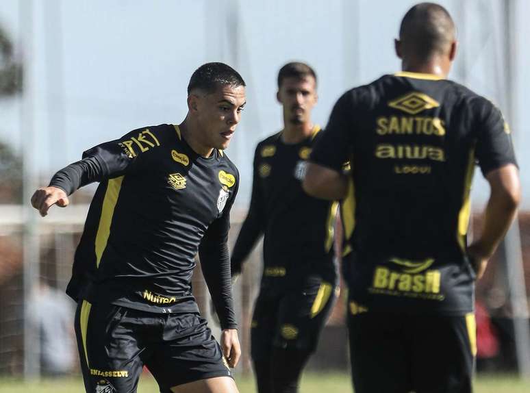 Santos negocia a venda de JP Chermont para o Ajax &ndash;