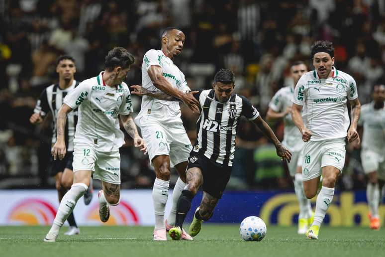 Atl&eacute;tico-MG e Palmeiras ficaram no empate por 2 a 2 na estreia do Brasileir&atilde;o &ndash;