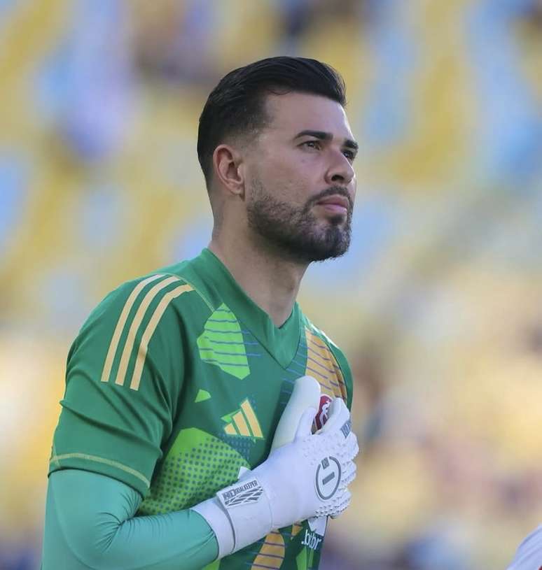 Ivan pelo Internacional &ndash;