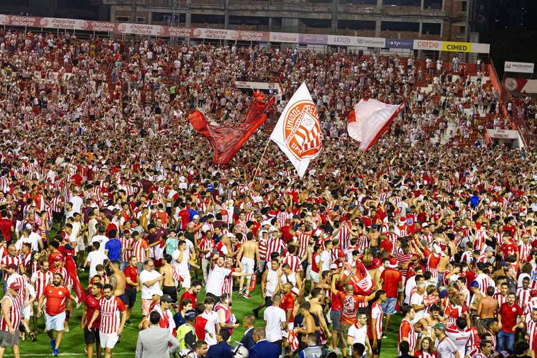 Torcida do N&aacute;utico &ndash;