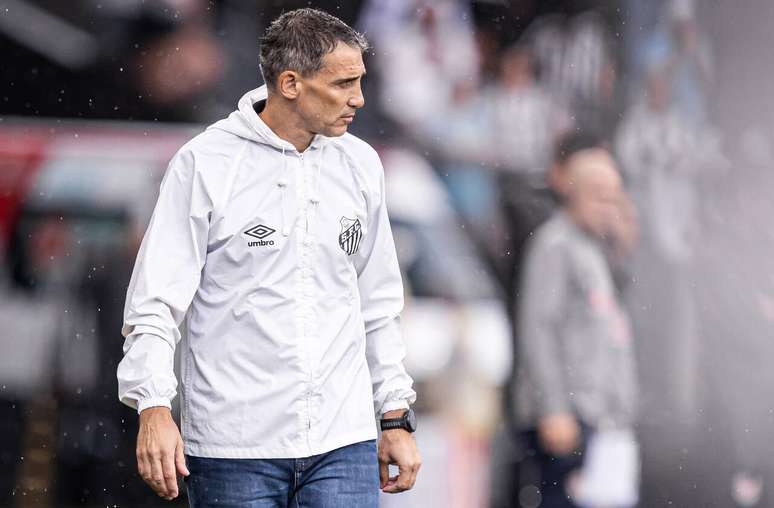 Santos est&aacute; fora da zona de classifica&ccedil;&atilde;o do Paulist&atilde;o e pr&oacute;ximo do Z2 &ndash;