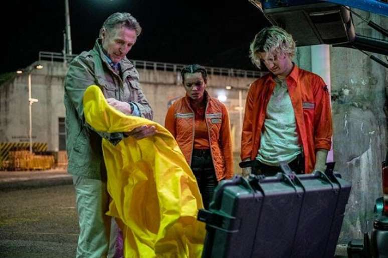 Liam Neeson ajuda a mostrar a decad&ecirc;ncia do sistema em 'Alerta Apocalipse'